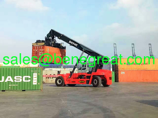 China. Chinese 45 ton container reach stacker manufacturer with DANA transmission proveedor