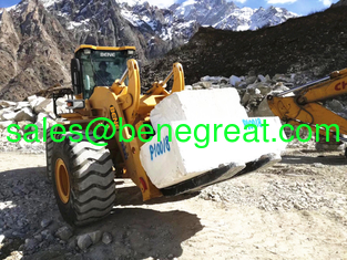 China. Chinese 23ton forklift loader 23ton diesel forklift 23ton wheel loader with Cummins engine for sale proveedor