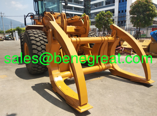 China. Cargador con ruedas de 12 a 15 toneladas de troncos con tracción 4x4 para la carga de troncos proveedor