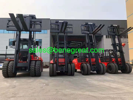 China 16,0 toneladas a 18,0 toneladas de carretillas elevadoras diésel pesadas con motor Cummins 16 toneladas de contenedores carretillas elevadoras con precio barato proveedor
