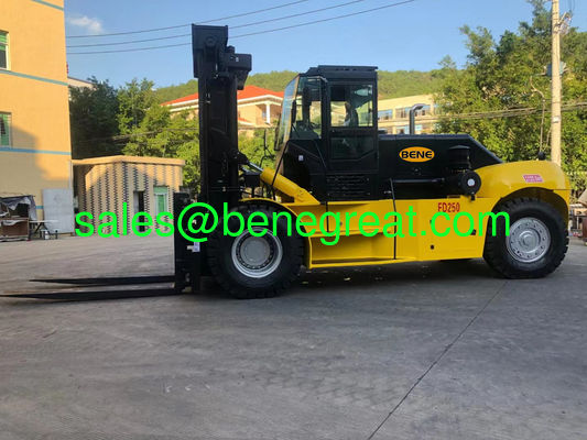Carretilla elevadora diésel BENE de 25 toneladas, apilador de alcance para contenedores de 25 a 28 toneladas/30 toneladas con motor Cummins proveedor