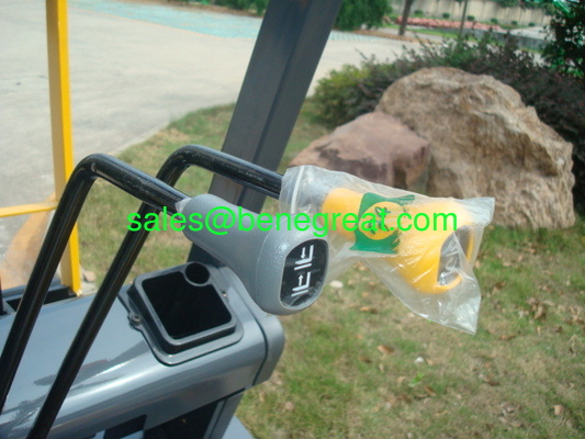 nueva de marca 2.5t del gasóleo montacargas FD25T montacargas 2.5t del gasóleo montacargas con motor ISUZU C240 precio proveedor