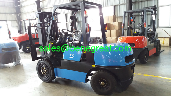 3Camión elevador diésel de 5 toneladas con motor Isuzu, camión elevador de 3,5 toneladas con mástil triplex proveedor