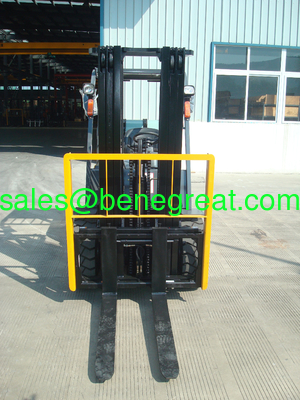 Venta caliente 2.0ton GPL montacargas 2.0ton montacargas de combustible dual con motor Nissan K21 para la venta proveedor