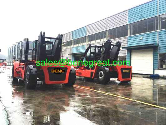 Chinese 45 ton container reach stacker manufacturer with DANA transmission proveedor