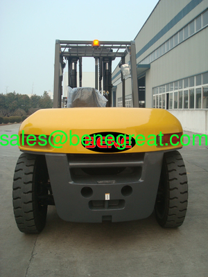 BENEN 10 ton forklift truck VS TCM 10 ton diesel forklift with ISUZU 6BG1 engine proveedor